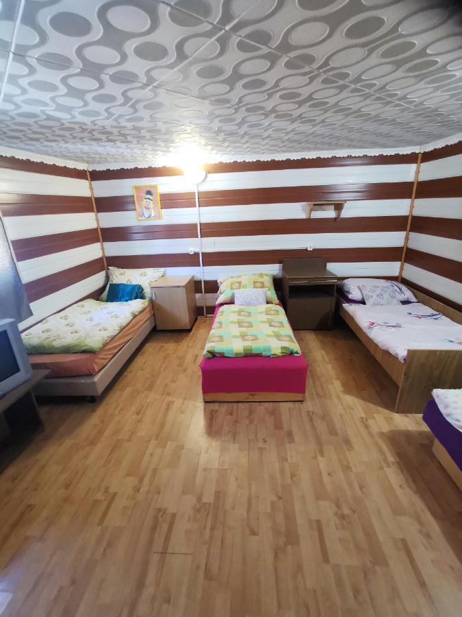 Edit Vendeghaz Тисауйварош Екстериор снимка